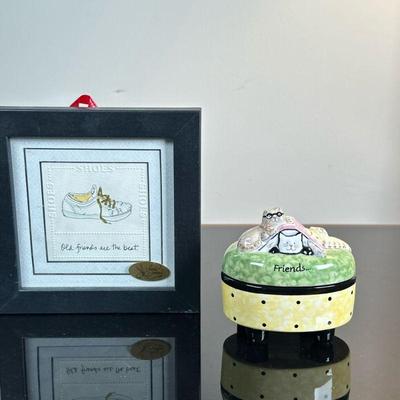 (2pc) Children's Keepsake Pieces | Framed artwork of a children's shoe reads: "Old friends are the best" Porcelain...