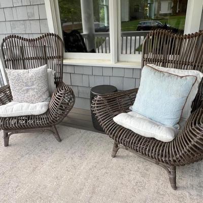 Pair of modern style wicker chairs 