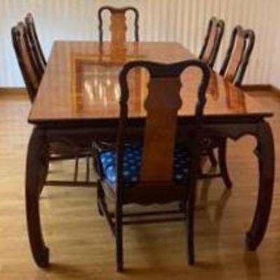 Antique Dining Table With 2 Leaves and 8  Chairs