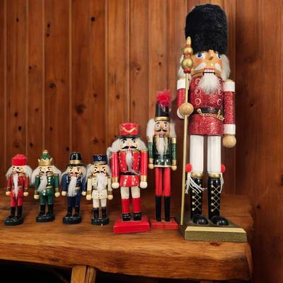 Nutcrackers!  Assorted Sizes