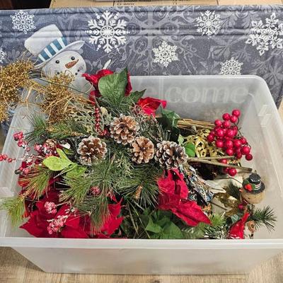 Christmas Florals and Picks With Snowman Mat