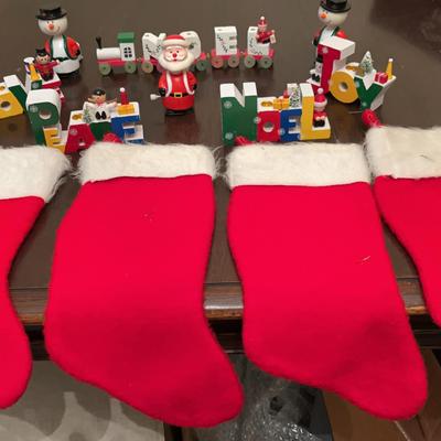 Christmas Wood Train, Bobbke Heads & More