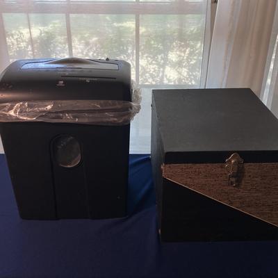 Ativa MD 460C and Vintage Storage Case with Handle 