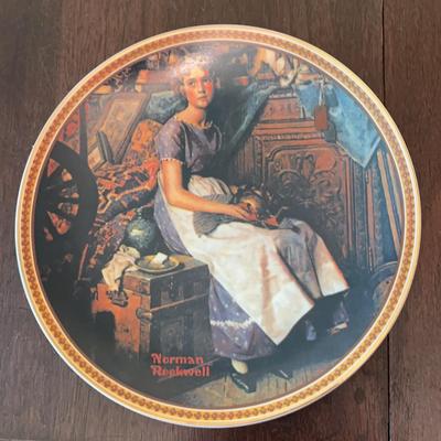 Norman Rockwell Dreaming In The Attic Plate #R1017H Knowles 