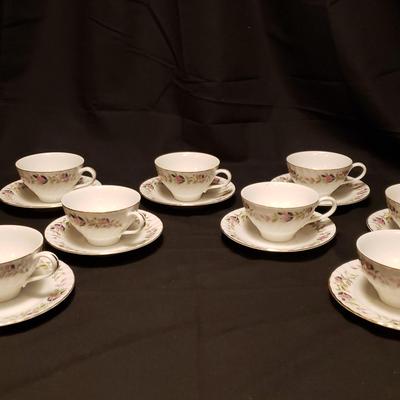 Creative Fine China Tea Cups and Saucers Set of 8 (2 Saucers are Cake Plates)