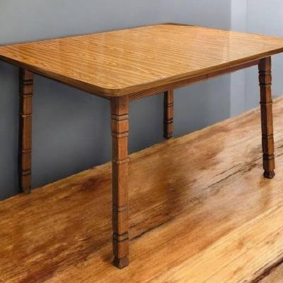 Vintage Kitchen Tabe With Leaf