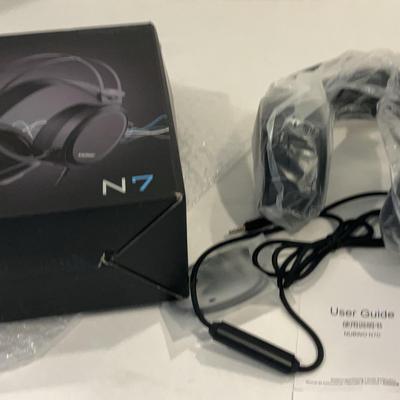 Headphones With Microphone 