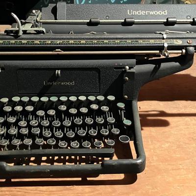 Antique Underwood Typewriter 