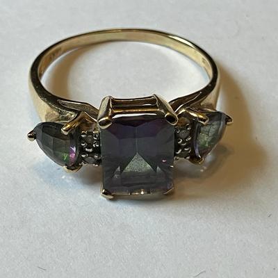 14KP Ring with Stones