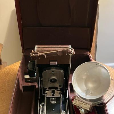 Vintage Polaroid Land Model 95 Camera