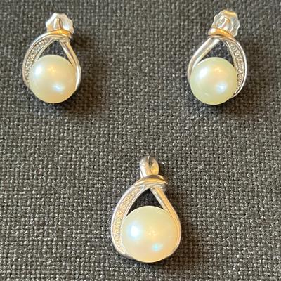 Earrings Marked 925 14K and Matching Pendant