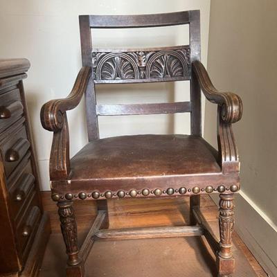 Antique Baroque Wood/Leather Arm Chair