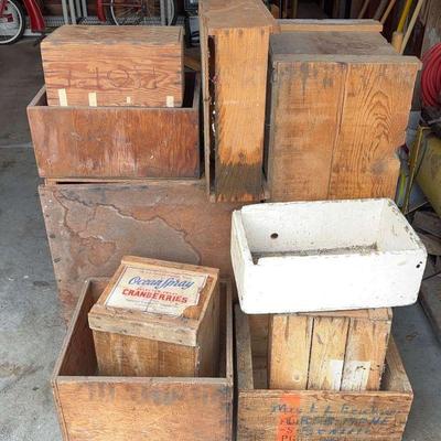 Wood crates boxes