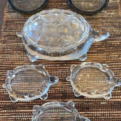 Turtle cigarette holder matching ash trays