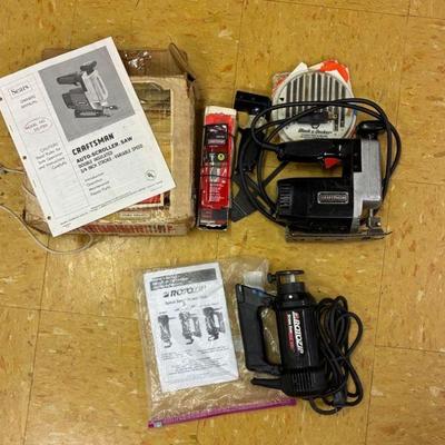 Scroller sabre saw and rotozip saw