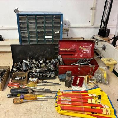 Fastener organizer drawer socket set, drill press bits
