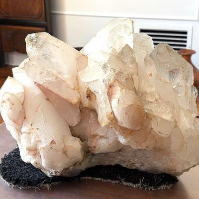 Large cluster of crystals