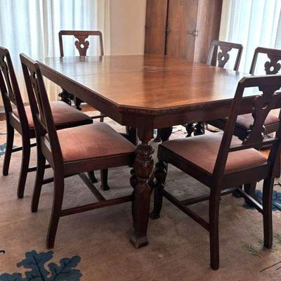 Jacobian style dining room table chairs