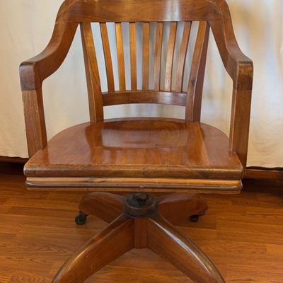 Swivel Bankers Chair