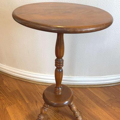 Ethan Allan Side Table 