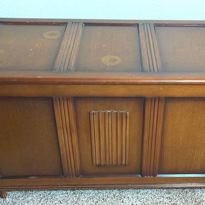 English Wooden Blanket Chest 