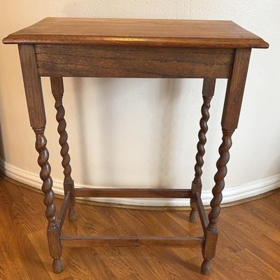 Twisted Legs Side Table 