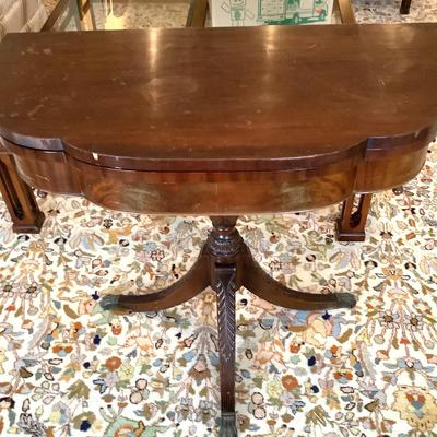 Early Twentieth Century Federal Style Flame Mahogany  Card Game Table