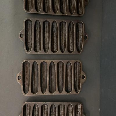 4 Vintage Cast iron Cornbread “Corn” Molds 