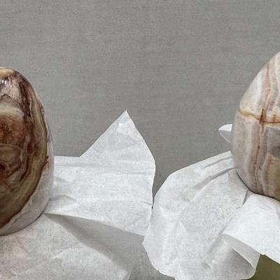 2 decorative Onyx/Marble Eggs