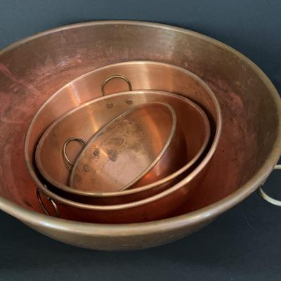 4 Vintage Copper Mixing Bowls With 1 Loop Handle 