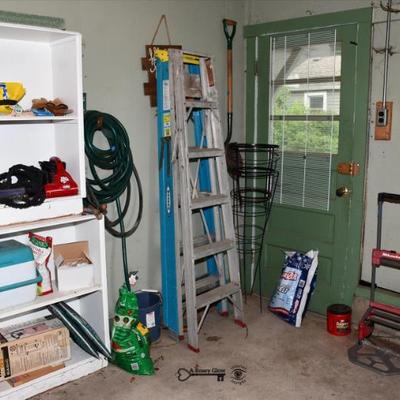 Sale Photo Thumbnail #419: 416 garage
