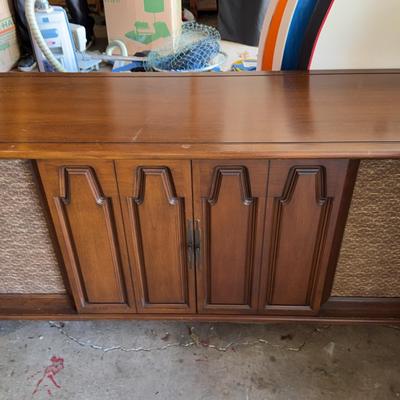 Wood Console Cabinet W/ Turntable