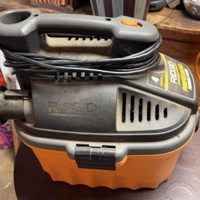 Ridgid Professional 4 Gallon Vacuum