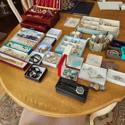 Sale Photo Thumbnail #279