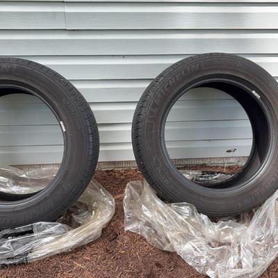 (2) Michelin Pilot P235/55R18 Radial Tires