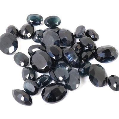 Lot 152 large collection of blue sapphire gemstones