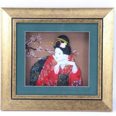 Lot 398 very nice japanese shadowbox of a geisha girl