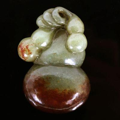 Lot 176 chinese jade double gourd pendant