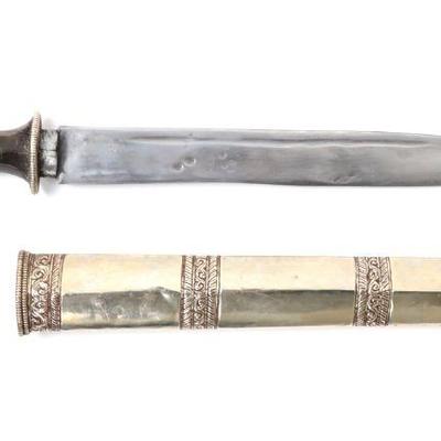 Lot 44 tibetan dagger w silver scabbard