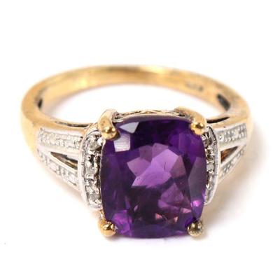 Sale Photo Thumbnail #151: Lot 153 gorgeous amethyst ring with sterling silver band