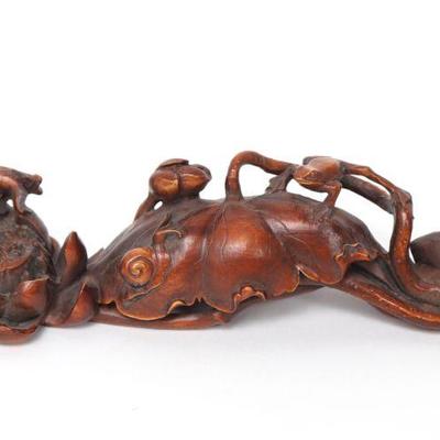 Sale Photo Thumbnail #379: Lot 383 lovely chinese boxwood carving frog & snails