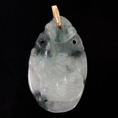 Lot 193 beautiful chinese mottled jade style rabbit pendant