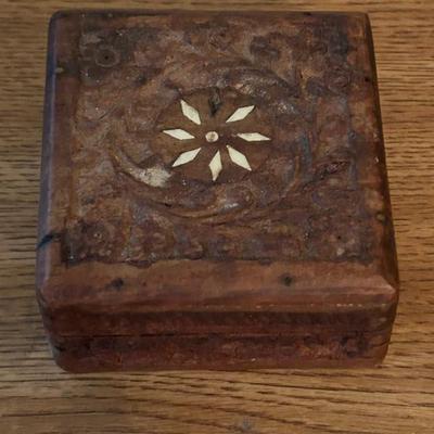Vintage Carved Wooden Jewelry Box With Floral Design Inlay 