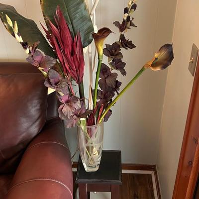 Small Wood Accent Table w/ Decorative Flowers 