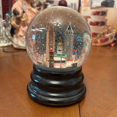 Vintage Atlanta Skyline Snow Globe 