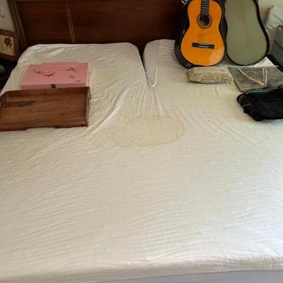 Sleep Number Adjustable King Size Bed w/ Remote 