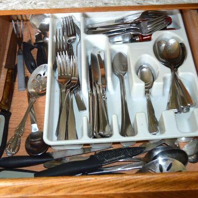  Stainless Flatware