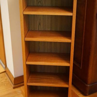 CD stand in teak 