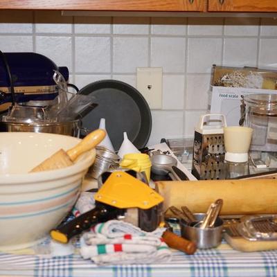 A full kitchen 
