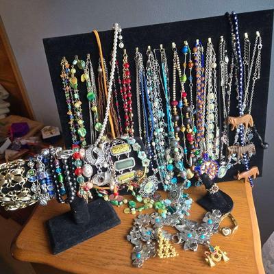 Large Beaded Jewlery Lot 